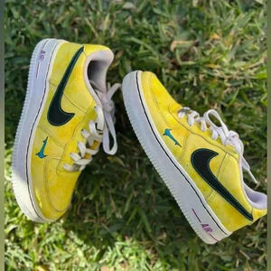Nike Air Force 1 Low Peace, Love, And Basketball DC7299-700 Size 4Y